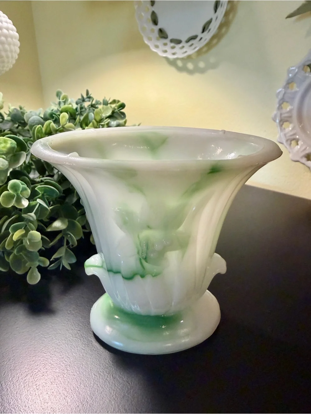 VINTAGE GREEN SLAG GLASS VASE, 1930’S-1940’S.